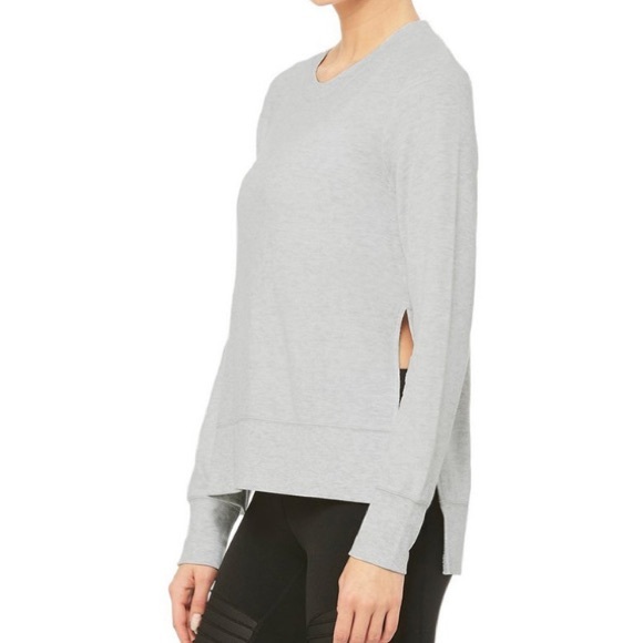 ALO Yoga Tops - Alo Glimpse Long Sleeve Split Side Green size M